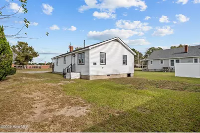 517 W 7th Street, Washington, NC 27889 - Photo 32