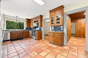 2503 E 5th St, Greenville, NC 27858 - Photo 18