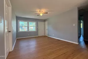 105 Yorkshire Dr, Jacksonville, NC 28546 - Photo 10