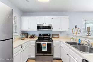 128 Lullwater Dr, Wilmington, NC 28403 - Photo 4