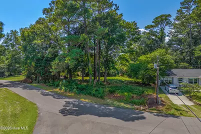 1038 Fayetteville Avenue SW, Calabash, NC 28467 - Photo 2