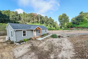 27 Betty Sue Deyton Rd, Robbinsville, NC 28771 - Photo 4