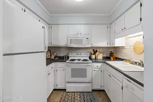 258 W 2nd St, Ocean Isle Beach, NC 28469 - Photo 16
