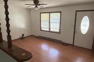 704 W 3rd St, Washington, NC 27889 - Photo 4