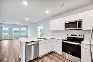 4348 Majesty Dr, Castle Hayne, NC 28429 - Photo 2