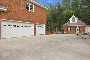 812 Paddington Dr, Greenville, NC 27858 - Photo 10