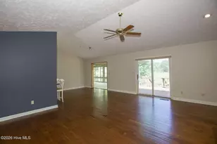 1205 Greenbriar Dr, Vass, NC 28394 - Photo 4