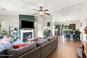112 Ellen Ct, Jacksonville, NC 28540 - Photo 6