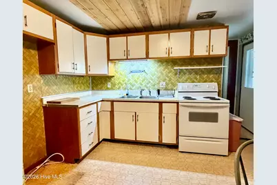 2802 Easy Street, Newport, NC 28570 - Photo 10