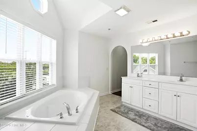 625 Spencer Farlow Drive #Unit 30, Carolina Beach, NC 28428 - Photo 16