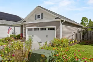 4513 Huntsman Ct, Castle Hayne, NC 28429 - Photo 2