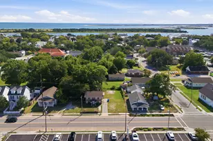 608 Cedar St, Beaufort, NC 28516 - Photo 2