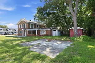608 Cedar St, Beaufort, NC 28516 - Photo 16