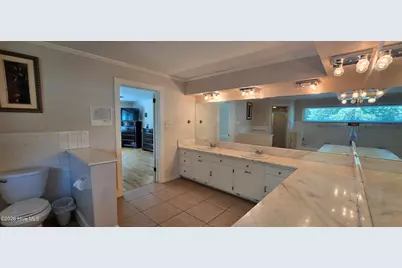 2001 Forest Hill Drive, Greenville, NC 27858 - Photo 44