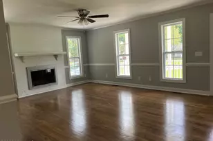 2304 Woodridge Dr, Winterville, NC 28590 - Photo 4