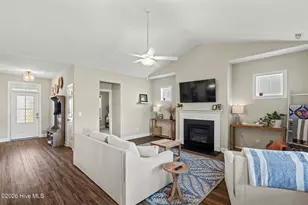37 W Weatherbee Wy, Hampstead, NC 28443 - Photo 4