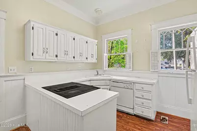 202 N Green Street, Selma, NC 27576 - Photo 10