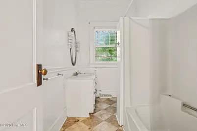202 N Green Street, Selma, NC 27576 - Photo 22