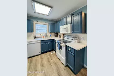 135 NE 34th Street, Oak Island, NC 28465 - Photo 10