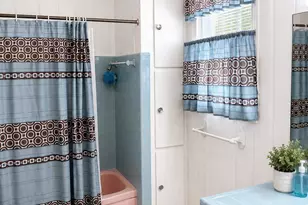 902 Park Ave, Fairmont, NC 28340 - Photo 6