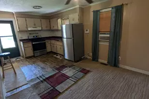 216 E Troy Street E, Ahoskie, NC 27910 - Photo 8