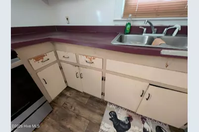 216 E Troy Street E, Ahoskie, NC 27910 - Photo 6