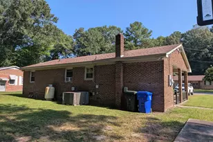 216 E Troy Street E, Ahoskie, NC 27910 - Photo 32