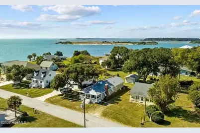 208 Hill Street, Cedar Point, NC 28584 - Photo 4