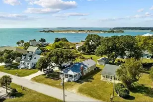 208 Hill St, Cedar Point, NC 28584 - Photo 4