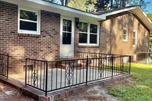 503 Covington Dr, Kinston, NC 28501 - Photo 4