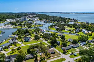 213 Mansfield Pkwy, Morehead City, NC 28557 - Photo 6