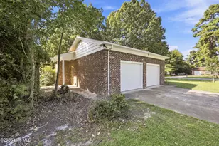 403 Hickory Dr, Elizabeth City, NC 27909 - Photo 32