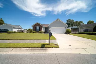 104 Fieldgate Dr, Jacksonville, NC 28546 - Photo 1