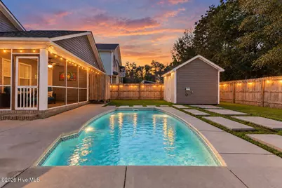 147 NE 1st Street, Oak Island, NC 28465 - Photo 4