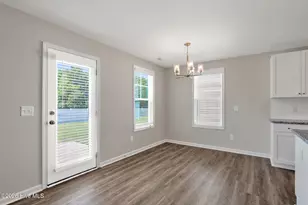 17 W Emily Gardens Dr, Selma, NC 27576 - Photo 14