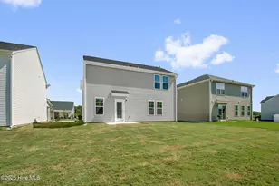 17 W Emily Gardens Dr, Selma, NC 27576 - Photo 38