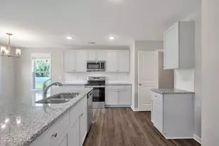 25 W Emily Gardens Dr, Selma, NC 27576 - Photo 4