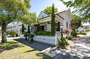 104 N 10th St, Morehead City, NC 28557 - Photo 2