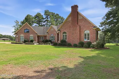2685 Aberdeen Road, Raeford, NC 28376 - Photo 2