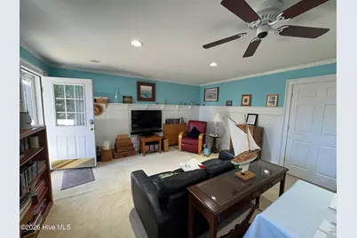 1004A Kings Way, New Bern, NC 28562 - Photo 2