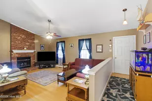 4909 Creekside Dr, New Bern, NC 28562 - Photo 2