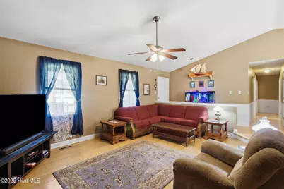 4909 Creekside Drive, New Bern, NC 28562 - Photo 12