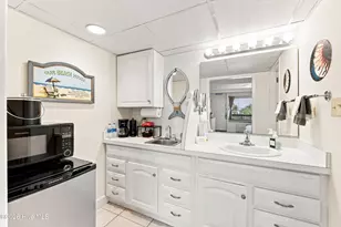 7246 Wrightsville Ave, Wrightsville Beach, NC 28480 - Photo 16