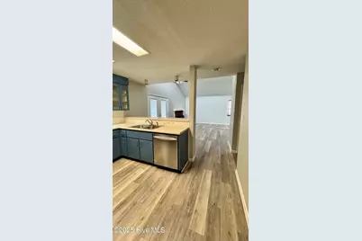206 E Doris Avenue, Jacksonville, NC 28540 - Photo 2