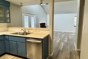 206 E Doris Ave, Jacksonville, NC 28540 - Photo 2