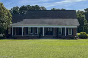 642 Enoch Rd, Clinton, NC 28328 - Photo 2