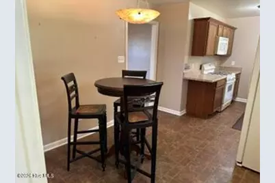 2915 Monroe Drive, New Bern, NC 28562 - Photo 2
