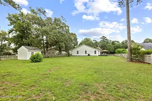 109 Halls Creek Dr, Swansboro, NC 28584 - Photo 30