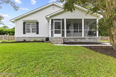 109 Halls Creek Drive, Swansboro, NC 28584 - Photo 4