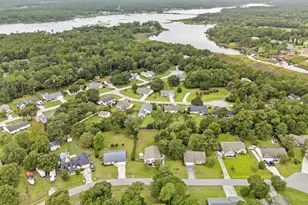 109 Halls Creek Dr, Swansboro, NC 28584 - Photo 32